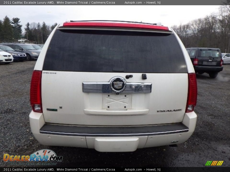 2011 Cadillac Escalade Luxury AWD White Diamond Tricoat / Cashmere/Cocoa Photo #5