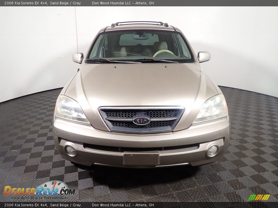 2006 Kia Sorento EX 4x4 Sand Beige / Gray Photo #7