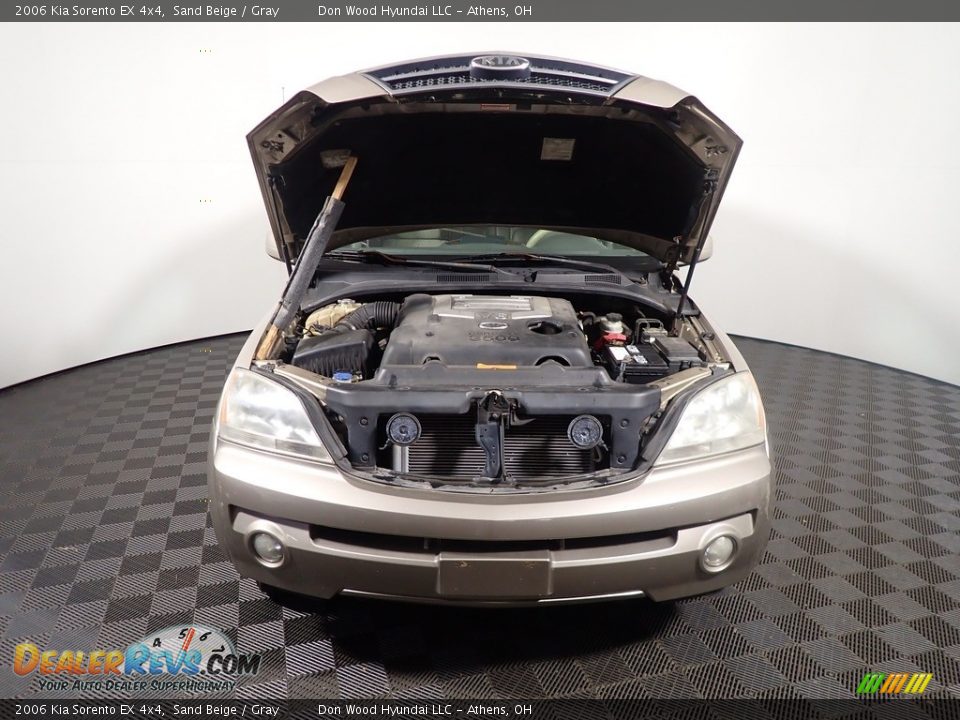 2006 Kia Sorento EX 4x4 Sand Beige / Gray Photo #8