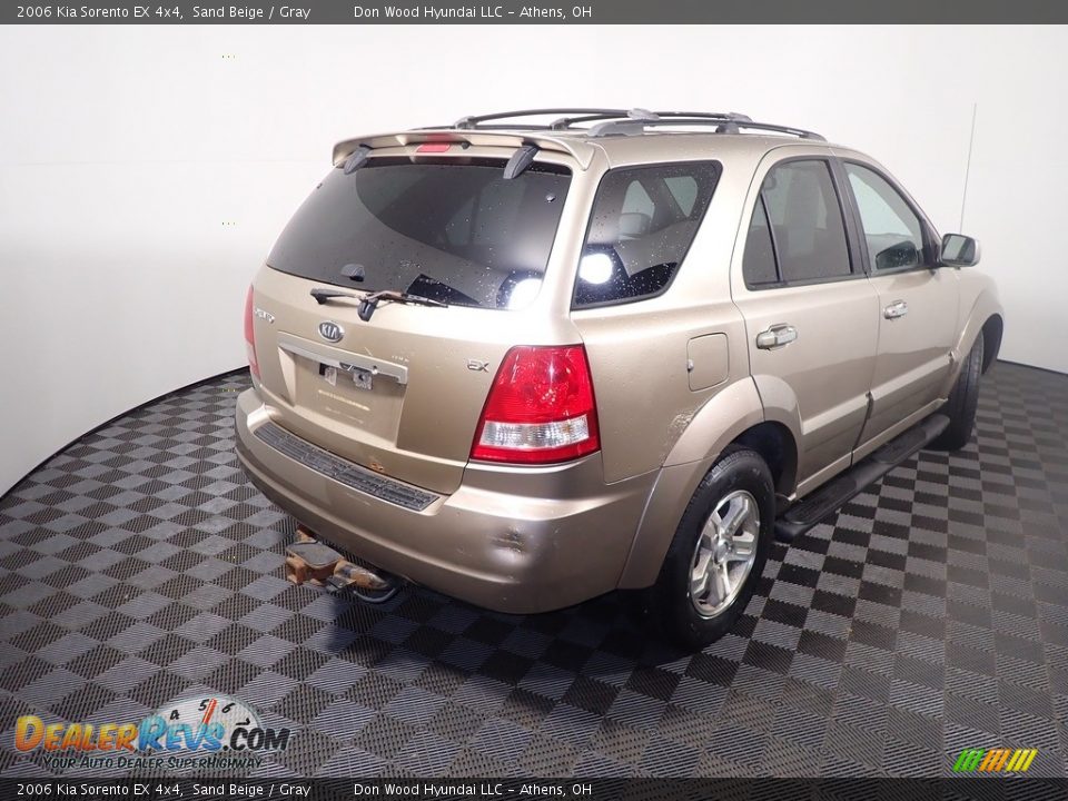 2006 Kia Sorento EX 4x4 Sand Beige / Gray Photo #18