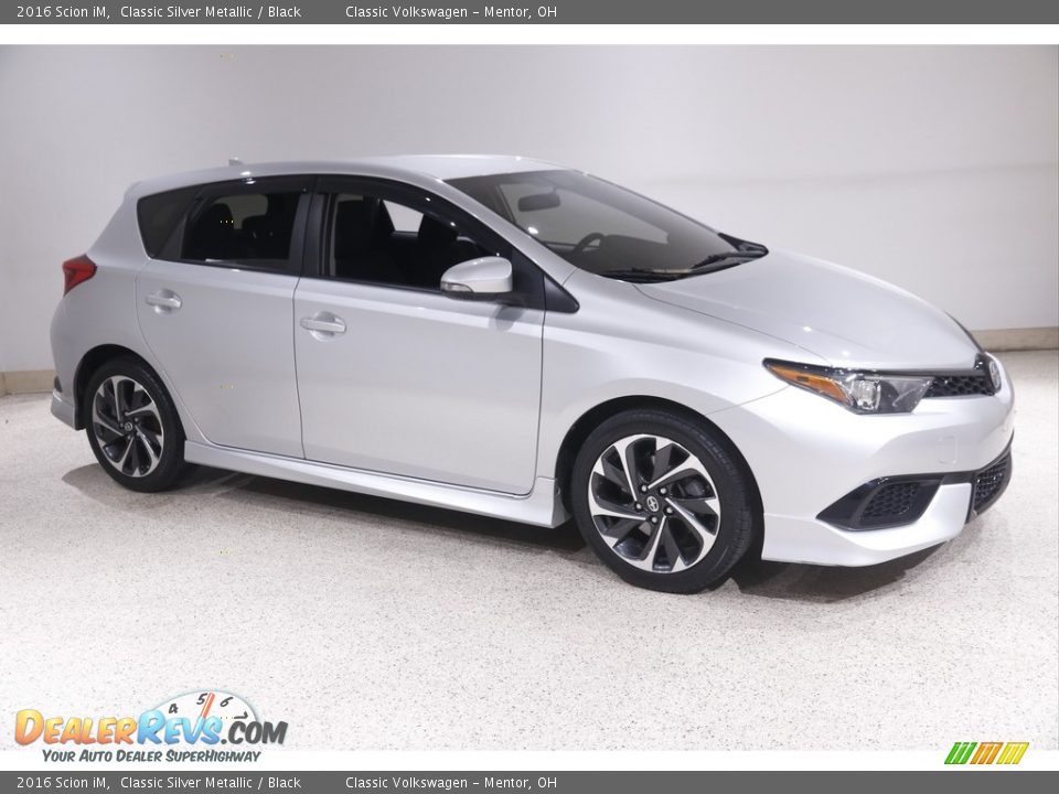 Front 3/4 View of 2016 Scion iM  Photo #1