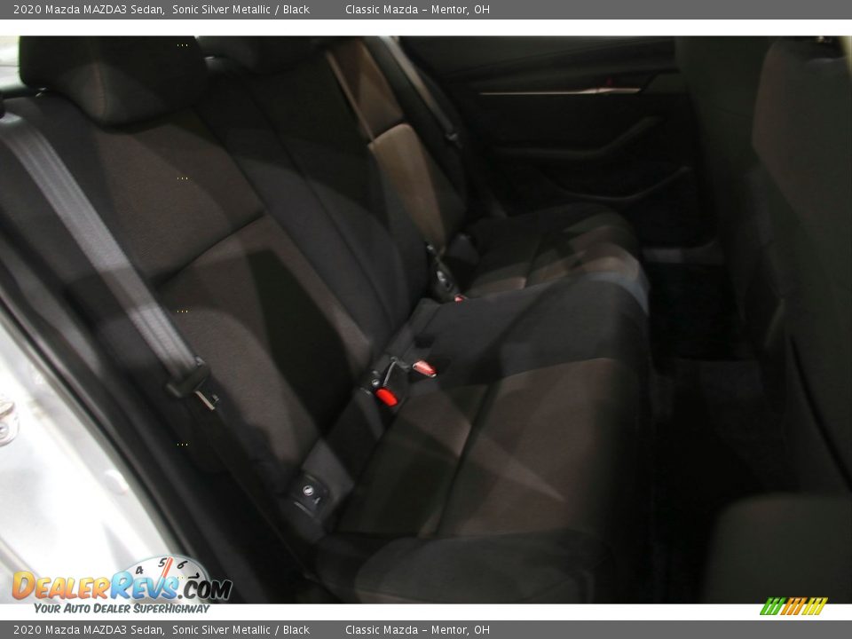 2020 Mazda MAZDA3 Sedan Sonic Silver Metallic / Black Photo #15