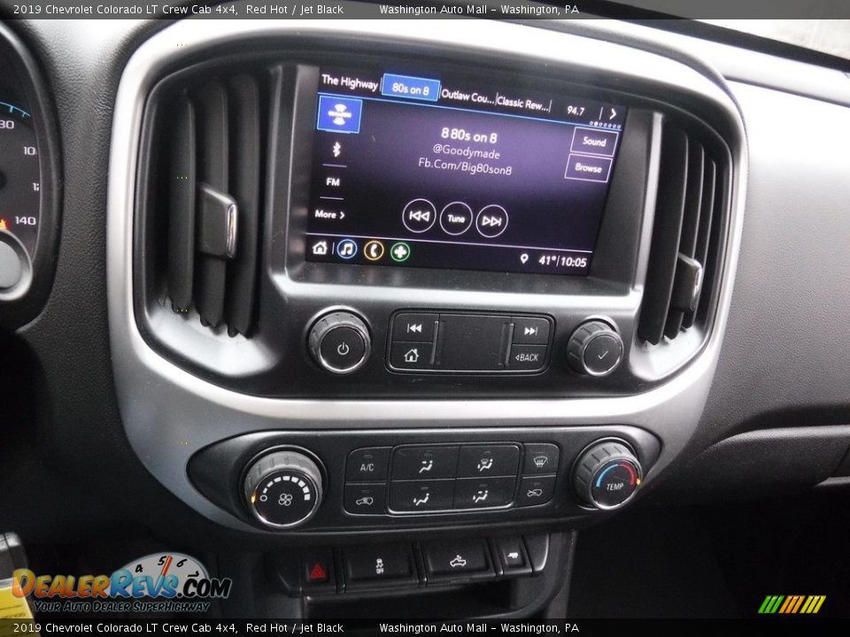 Controls of 2019 Chevrolet Colorado LT Crew Cab 4x4 Photo #3