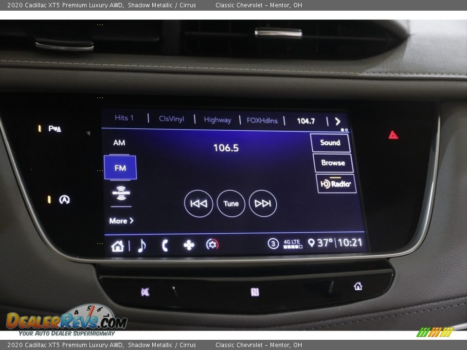Controls of 2020 Cadillac XT5 Premium Luxury AWD Photo #10