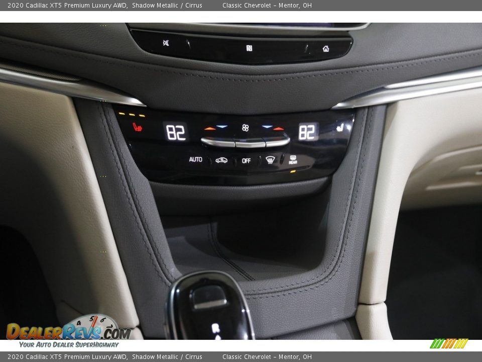 Controls of 2020 Cadillac XT5 Premium Luxury AWD Photo #14