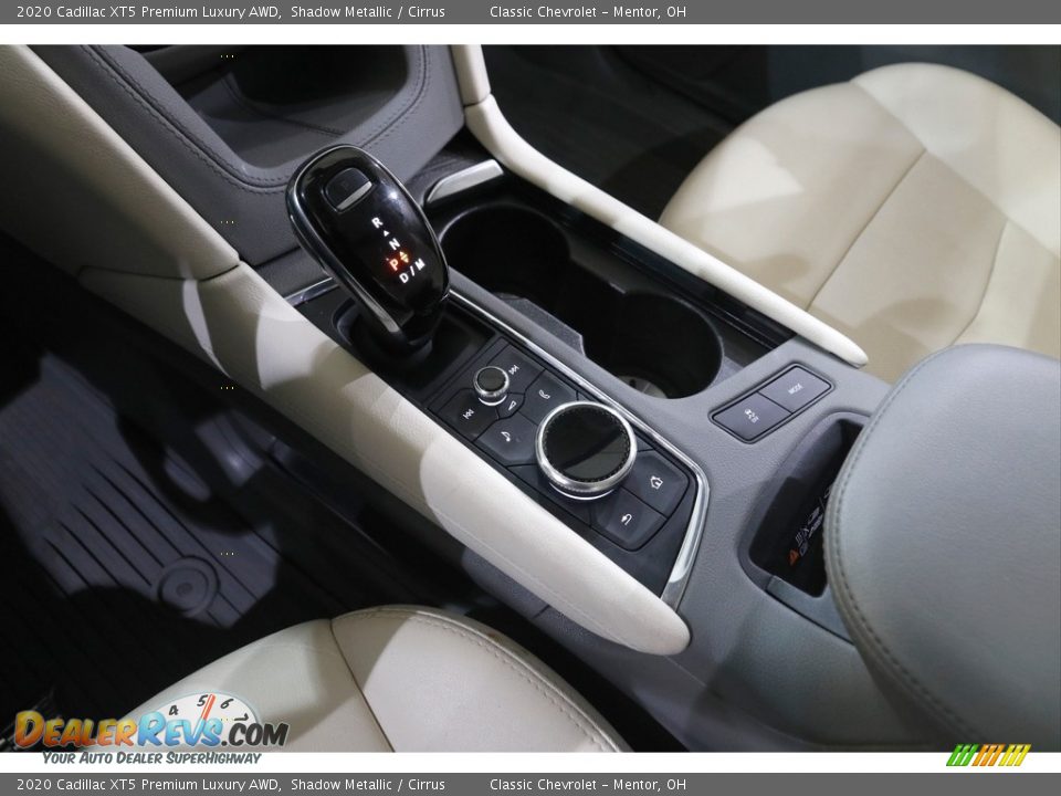 Controls of 2020 Cadillac XT5 Premium Luxury AWD Photo #16