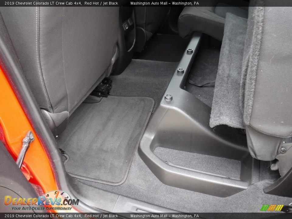 2019 Chevrolet Colorado LT Crew Cab 4x4 Red Hot / Jet Black Photo #30