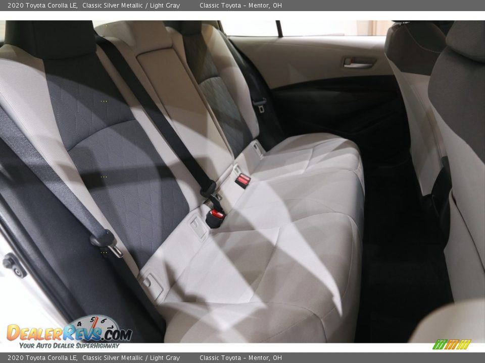 2020 Toyota Corolla LE Classic Silver Metallic / Light Gray Photo #14