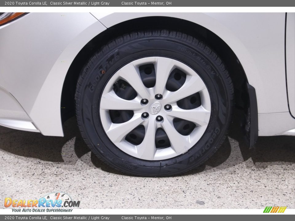 2020 Toyota Corolla LE Classic Silver Metallic / Light Gray Photo #18