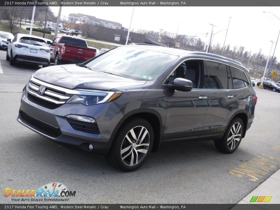 2017 Honda Pilot Touring AWD Modern Steel Metallic / Gray Photo #7