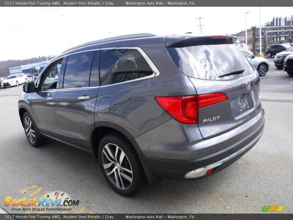 2017 Honda Pilot Touring AWD Modern Steel Metallic / Gray Photo #9