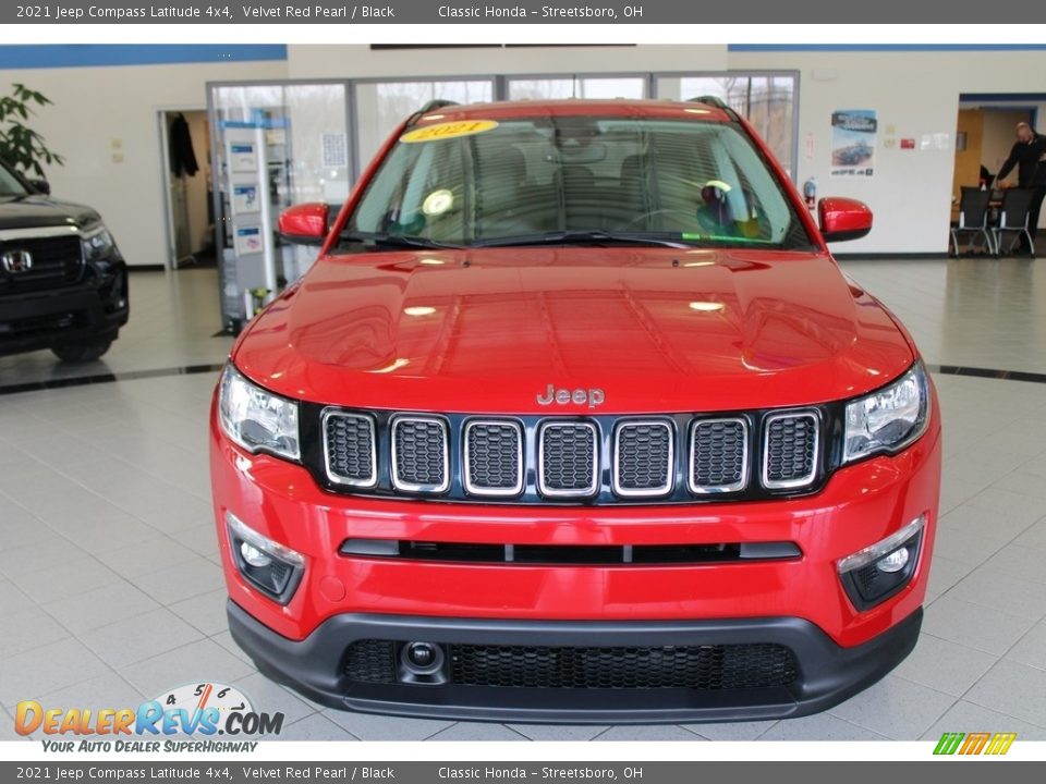 2021 Jeep Compass Latitude 4x4 Velvet Red Pearl / Black Photo #2