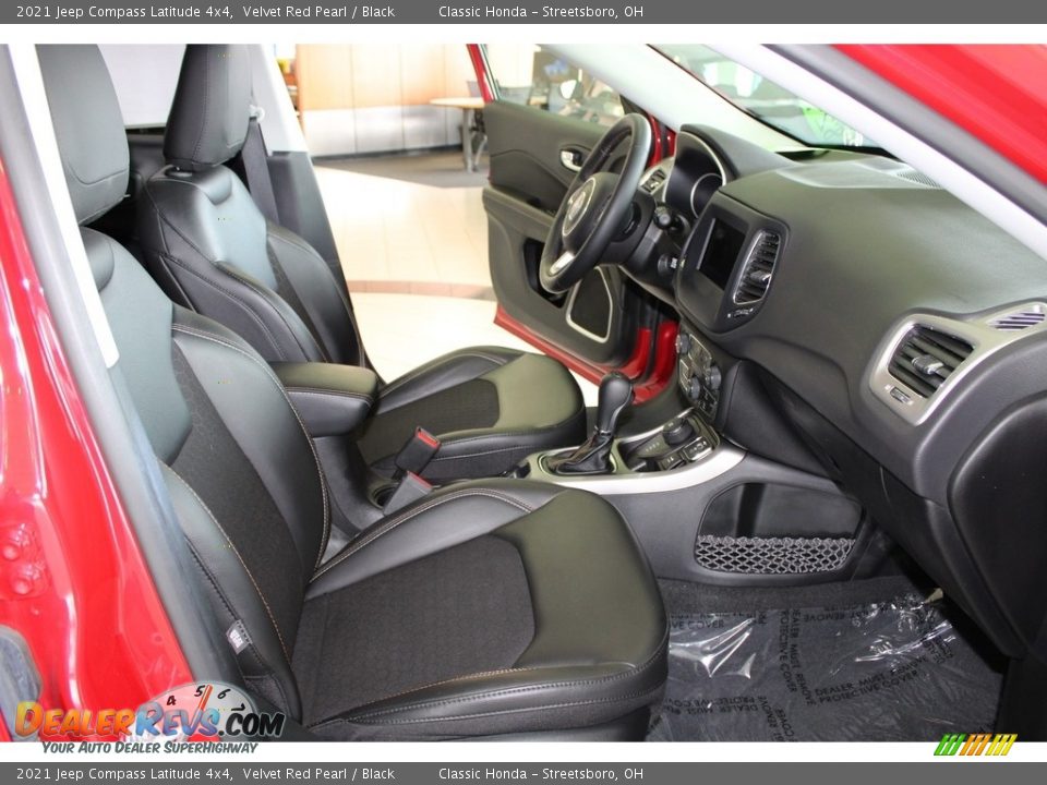 Front Seat of 2021 Jeep Compass Latitude 4x4 Photo #16