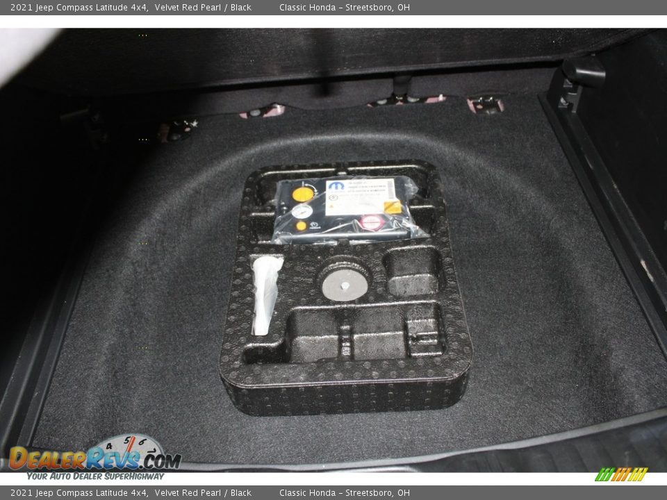 Tool Kit of 2021 Jeep Compass Latitude 4x4 Photo #21