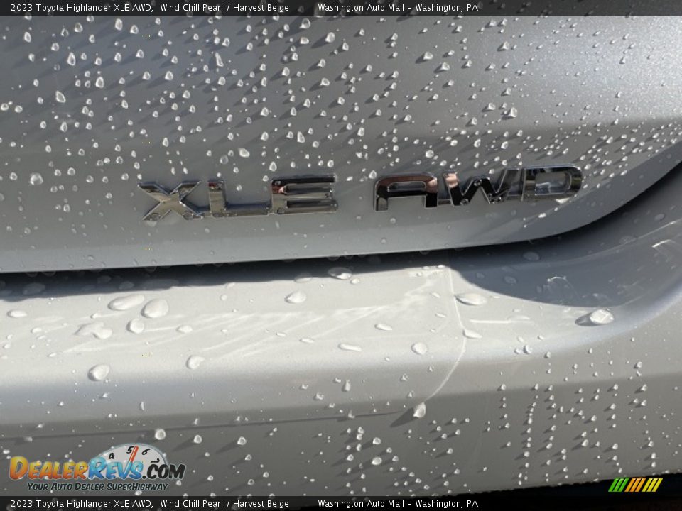 2023 Toyota Highlander XLE AWD Wind Chill Pearl / Harvest Beige Photo #26