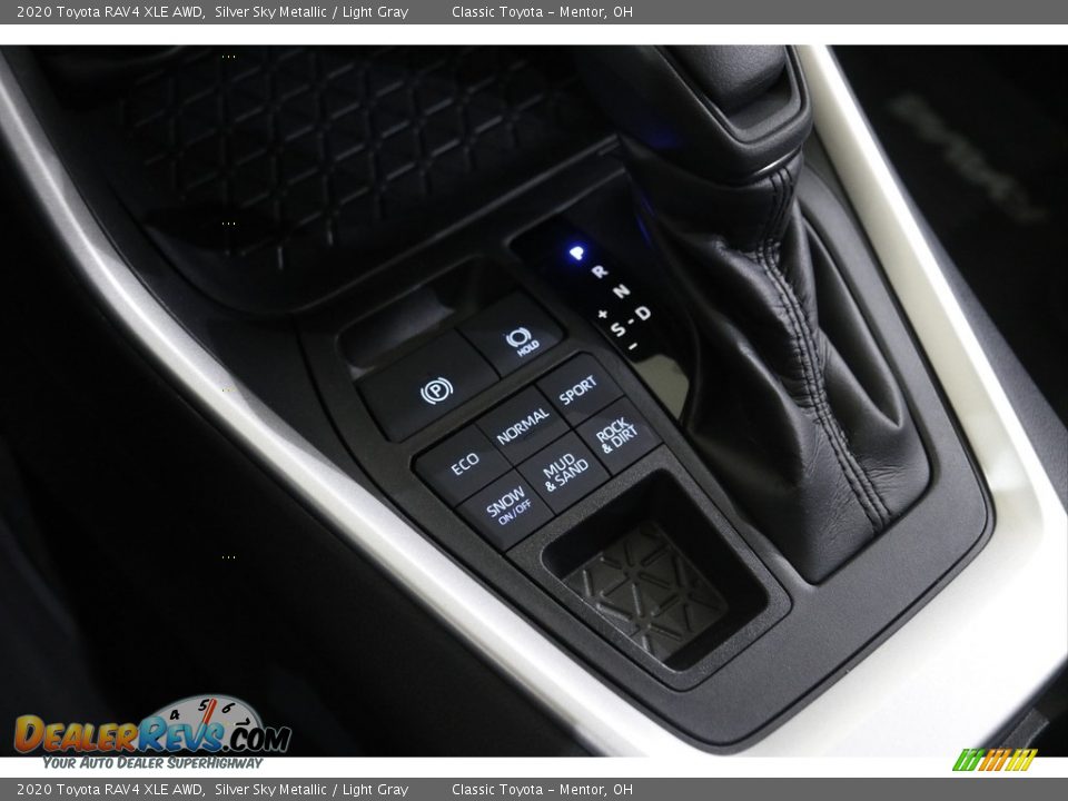 2020 Toyota RAV4 XLE AWD Silver Sky Metallic / Light Gray Photo #14