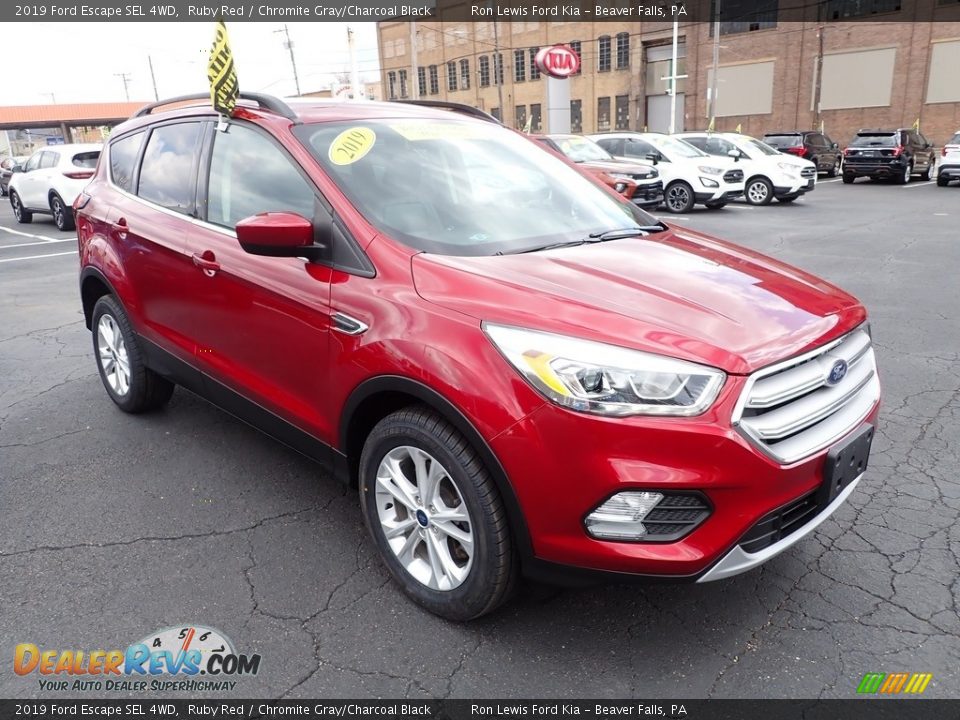 2019 Ford Escape SEL 4WD Ruby Red / Chromite Gray/Charcoal Black Photo #2