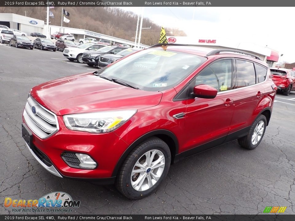 2019 Ford Escape SEL 4WD Ruby Red / Chromite Gray/Charcoal Black Photo #4