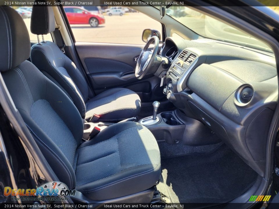 2014 Nissan Versa Note SV Super Black / Charcoal Photo #12