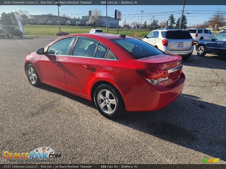 2015 Chevrolet Cruze LT Red Hot / Jet Black/Medium Titanium Photo #5