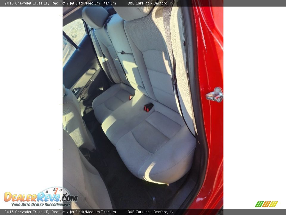 2015 Chevrolet Cruze LT Red Hot / Jet Black/Medium Titanium Photo #14