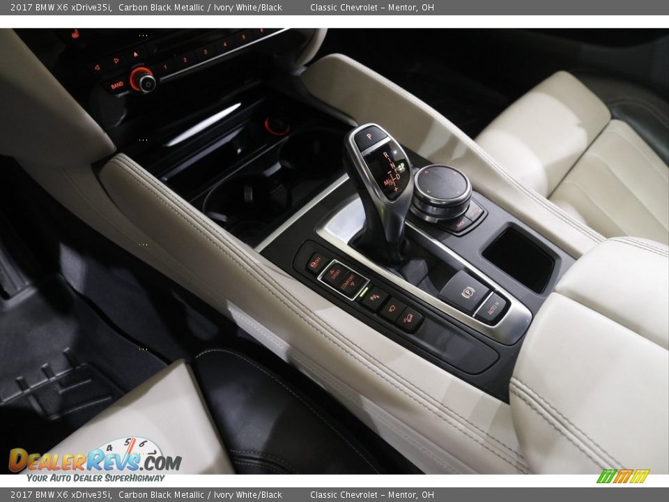 2017 BMW X6 xDrive35i Shifter Photo #16