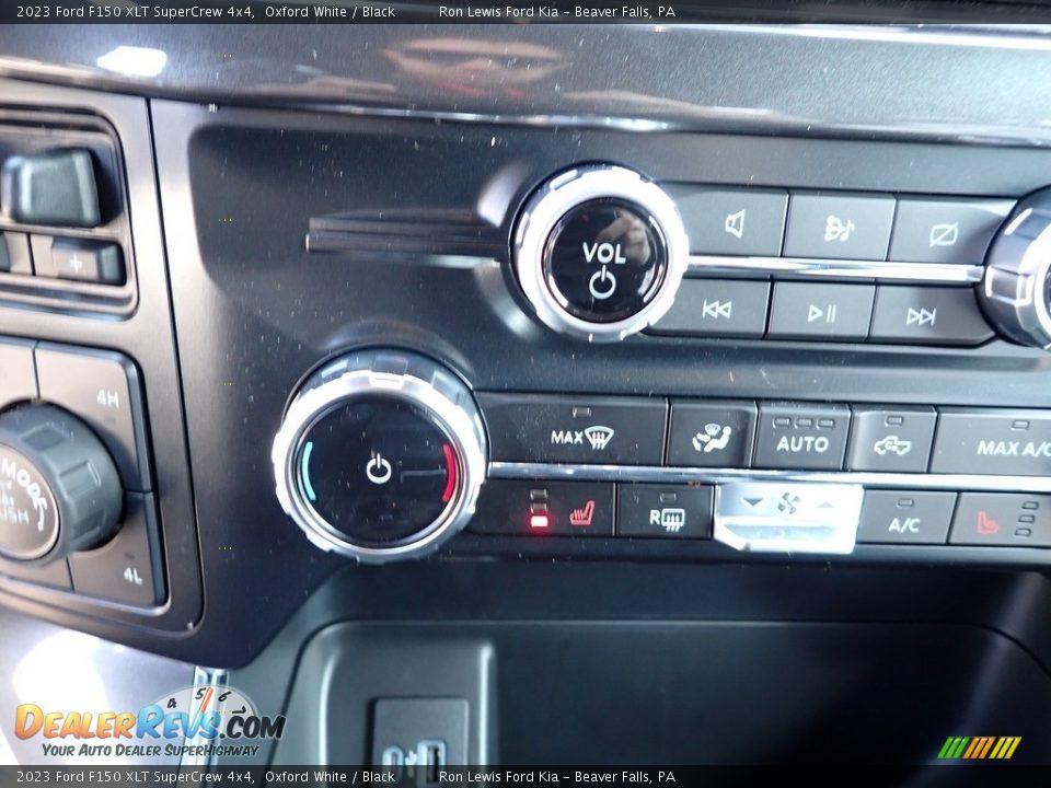 2023 Ford F150 XLT SuperCrew 4x4 Oxford White / Black Photo #19