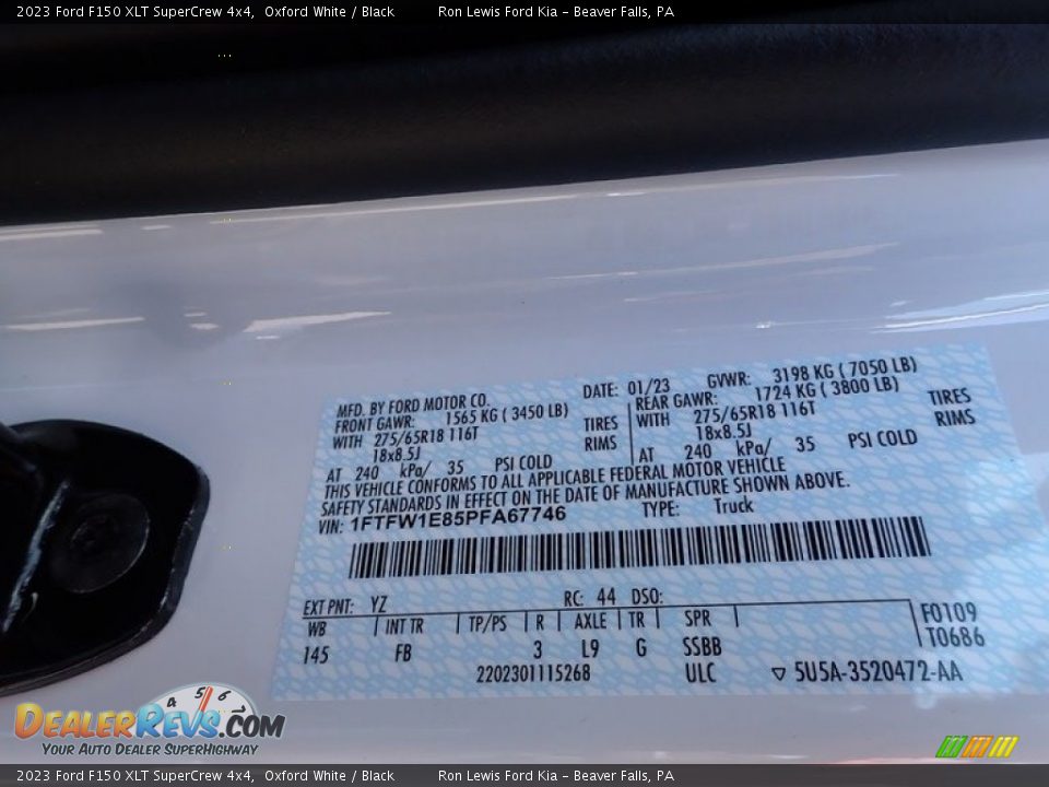 2023 Ford F150 XLT SuperCrew 4x4 Oxford White / Black Photo #20