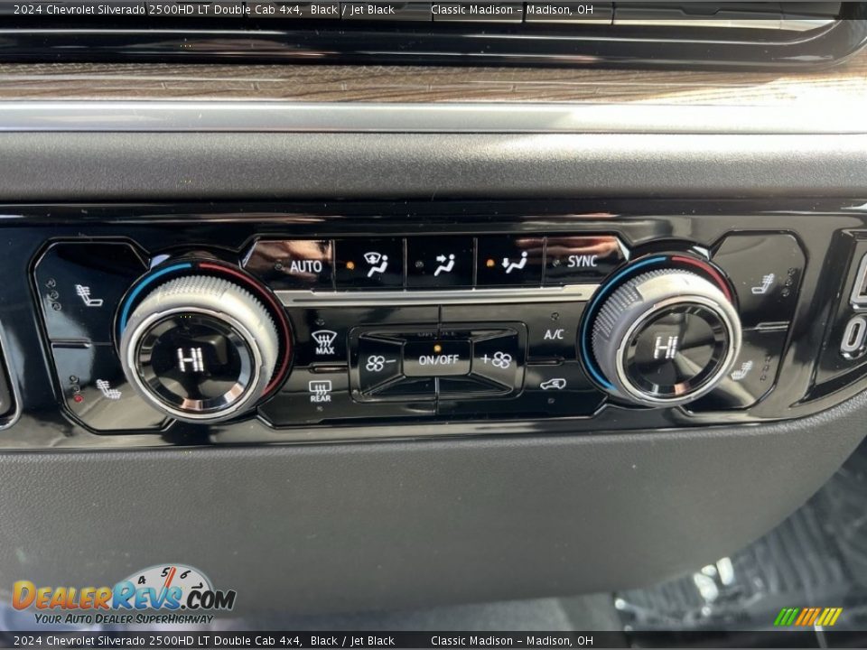 2024 Chevrolet Silverado 2500HD LT Double Cab 4x4 Black / Jet Black Photo #13
