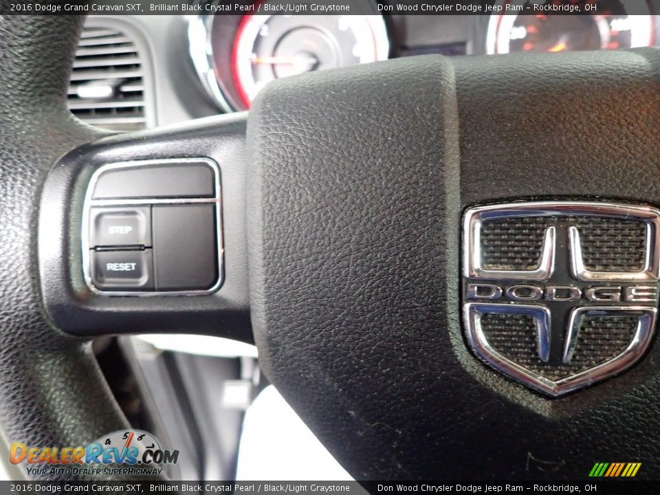 2016 Dodge Grand Caravan SXT Brilliant Black Crystal Pearl / Black/Light Graystone Photo #14