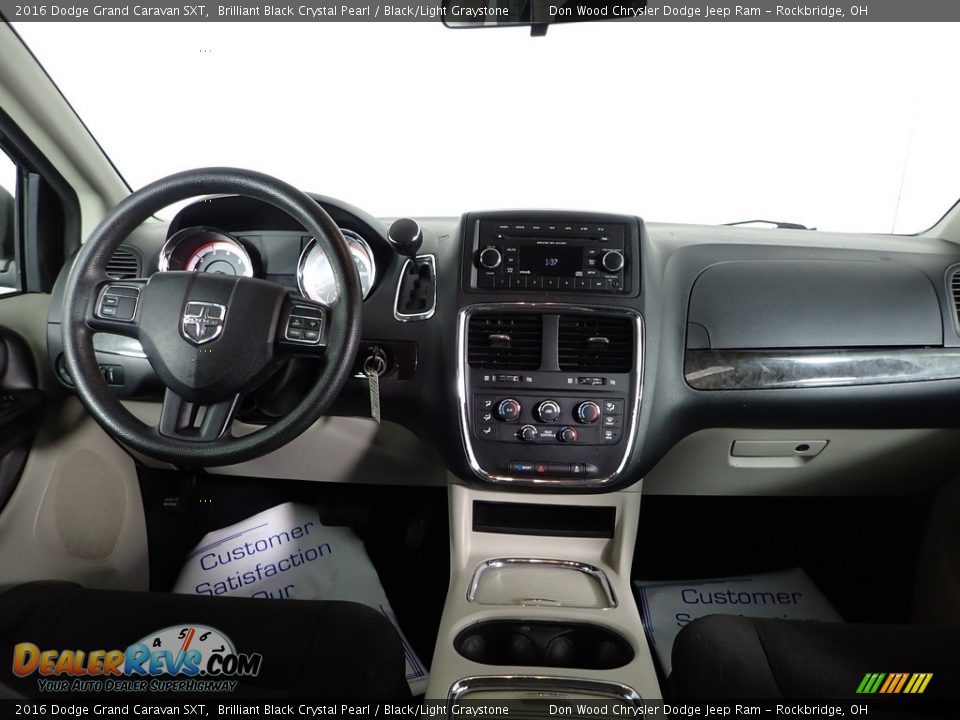 2016 Dodge Grand Caravan SXT Brilliant Black Crystal Pearl / Black/Light Graystone Photo #25