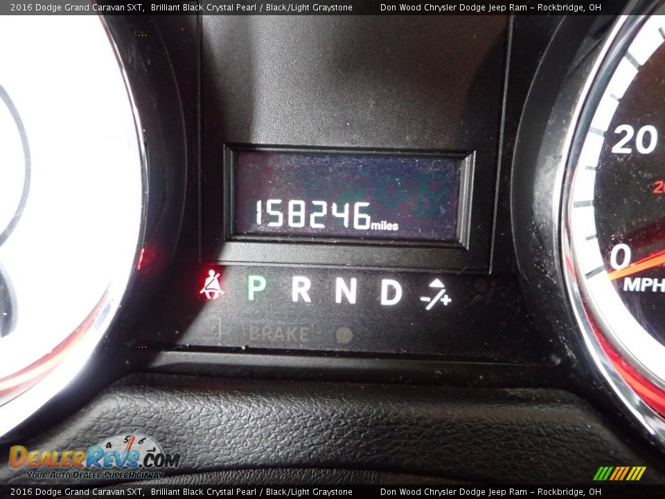 2016 Dodge Grand Caravan SXT Brilliant Black Crystal Pearl / Black/Light Graystone Photo #28
