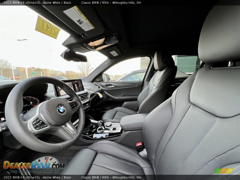 2023 BMW X4 xDrive30i Alpine White / Black Photo #8