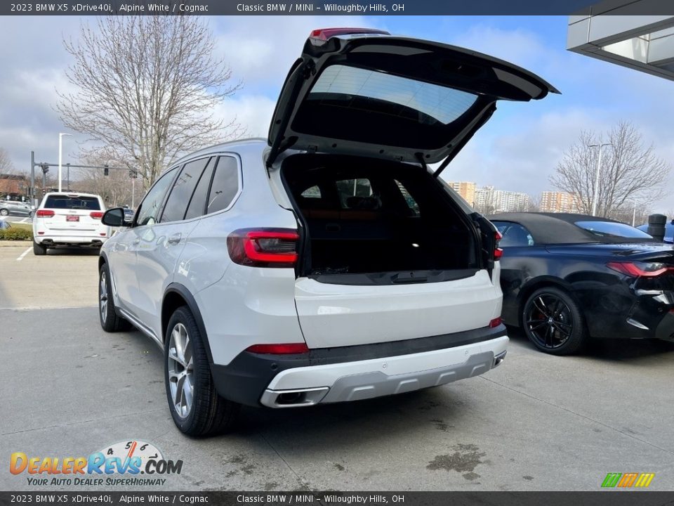 2023 BMW X5 xDrive40i Alpine White / Cognac Photo #4