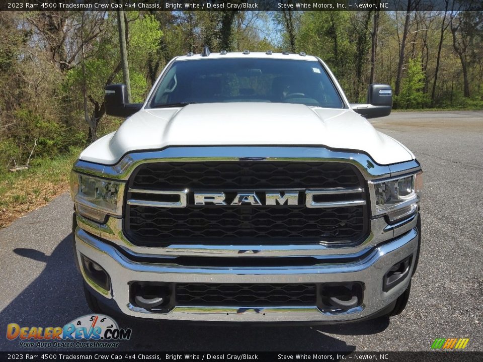 2023 Ram 4500 Tradesman Crew Cab 4x4 Chassis Bright White / Diesel Gray/Black Photo #3