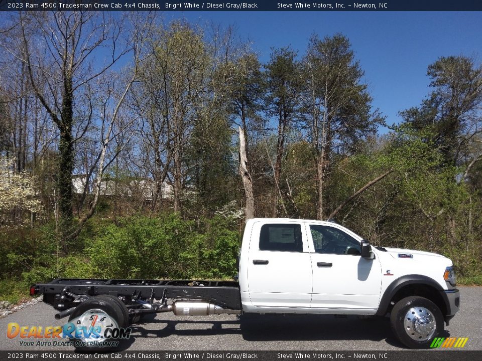 2023 Ram 4500 Tradesman Crew Cab 4x4 Chassis Bright White / Diesel Gray/Black Photo #5