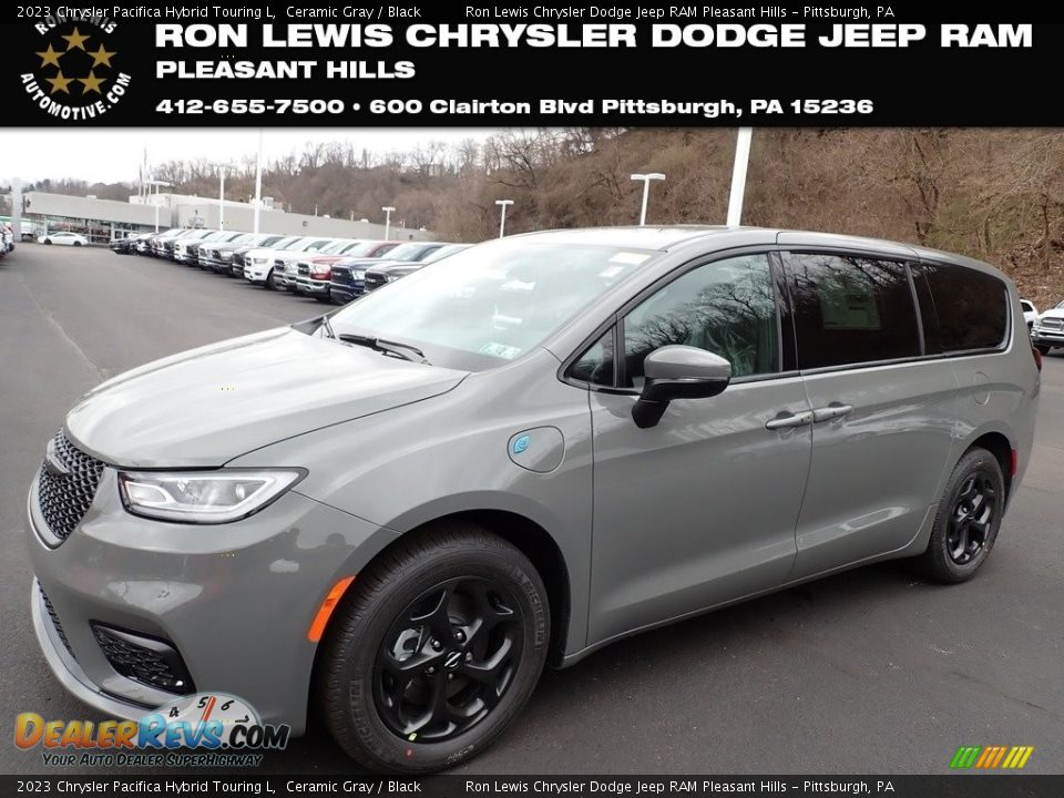 2023 Chrysler Pacifica Hybrid Touring L Ceramic Gray / Black Photo #1