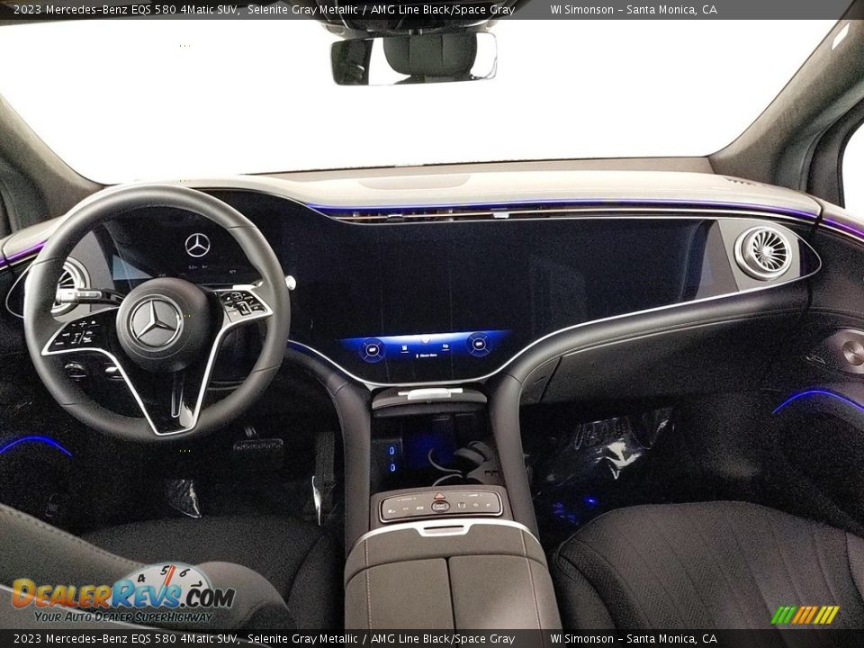 Dashboard of 2023 Mercedes-Benz EQS 580 4Matic SUV Photo #18