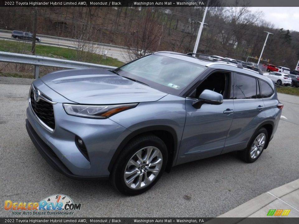 Moondust 2022 Toyota Highlander Hybrid Limited AWD Photo #16