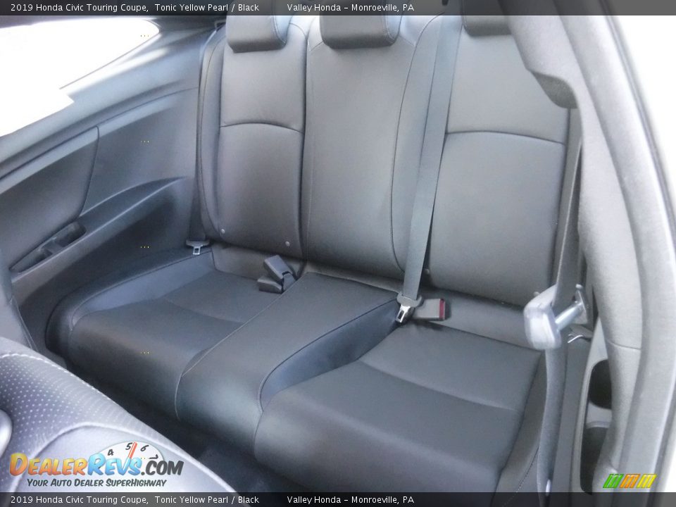 Rear Seat of 2019 Honda Civic Touring Coupe Photo #27