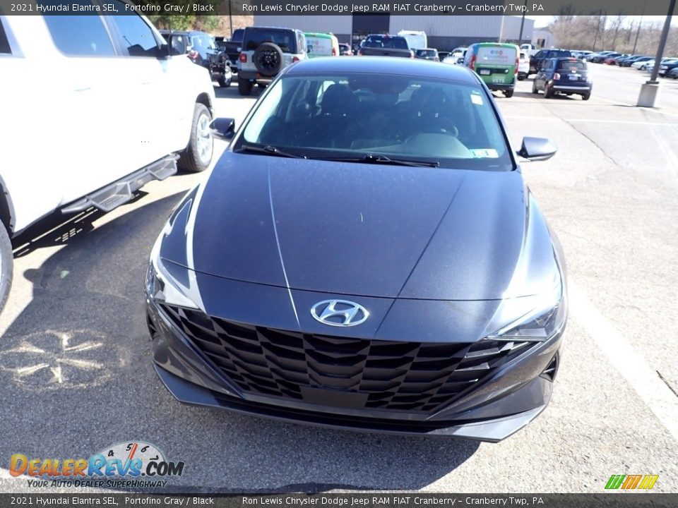 2021 Hyundai Elantra SEL Portofino Gray / Black Photo #2