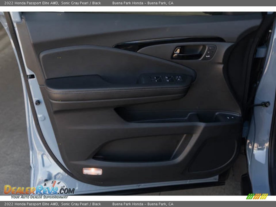 Door Panel of 2022 Honda Passport Elite AWD Photo #31