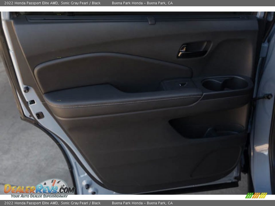 Door Panel of 2022 Honda Passport Elite AWD Photo #33