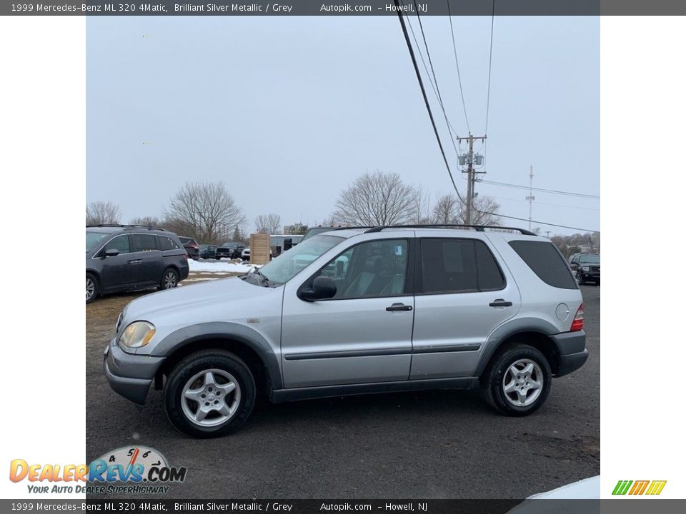 1999 Mercedes-Benz ML 320 4Matic Brilliant Silver Metallic / Grey Photo #2