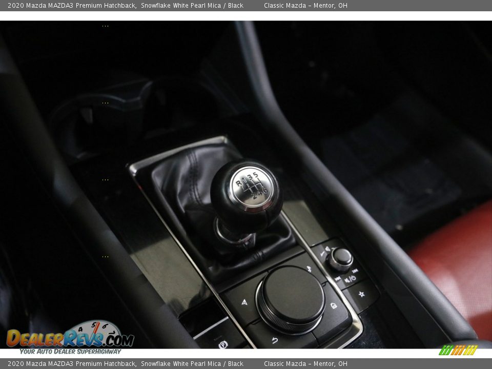 2020 Mazda MAZDA3 Premium Hatchback Shifter Photo #16