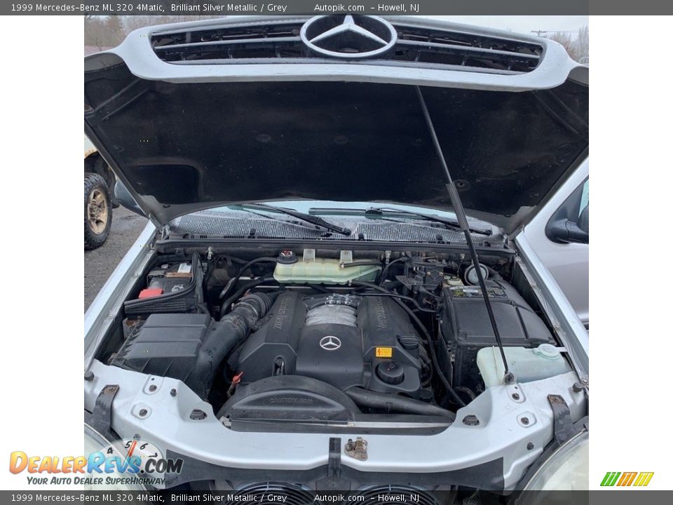 1999 Mercedes-Benz ML 320 4Matic Brilliant Silver Metallic / Grey Photo #26
