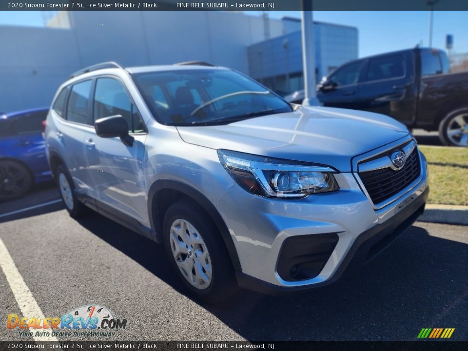 Front 3/4 View of 2020 Subaru Forester 2.5i Photo #3