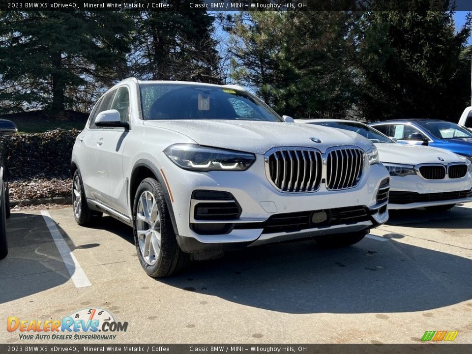 2023 BMW X5 xDrive40i Mineral White Metallic / Coffee Photo #1