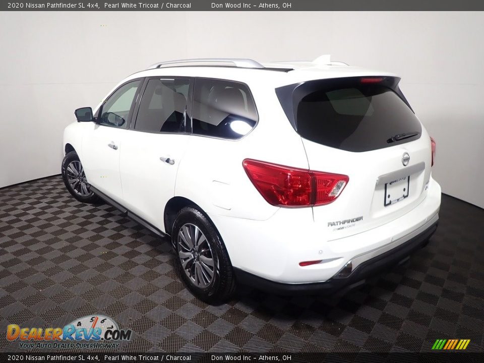 2020 Nissan Pathfinder SL 4x4 Pearl White Tricoat / Charcoal Photo #11