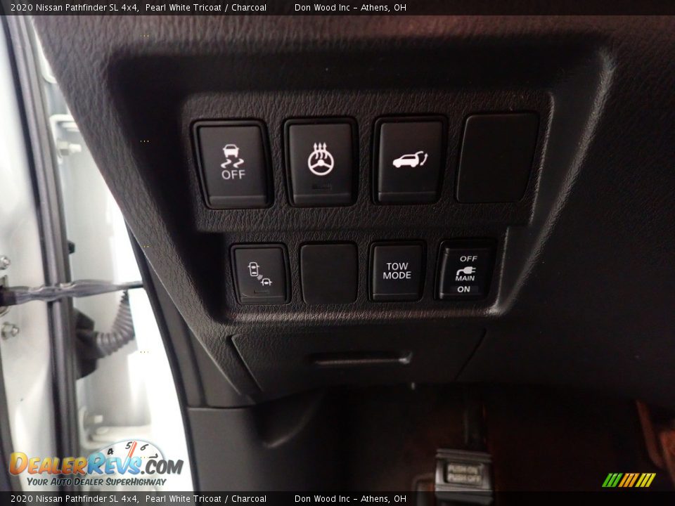 2020 Nissan Pathfinder SL 4x4 Pearl White Tricoat / Charcoal Photo #29